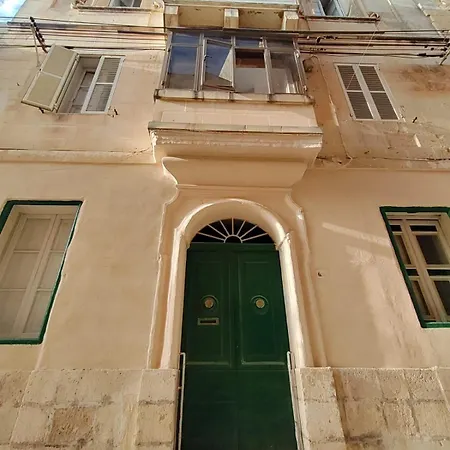 Πανσιόν Casa Falzon *